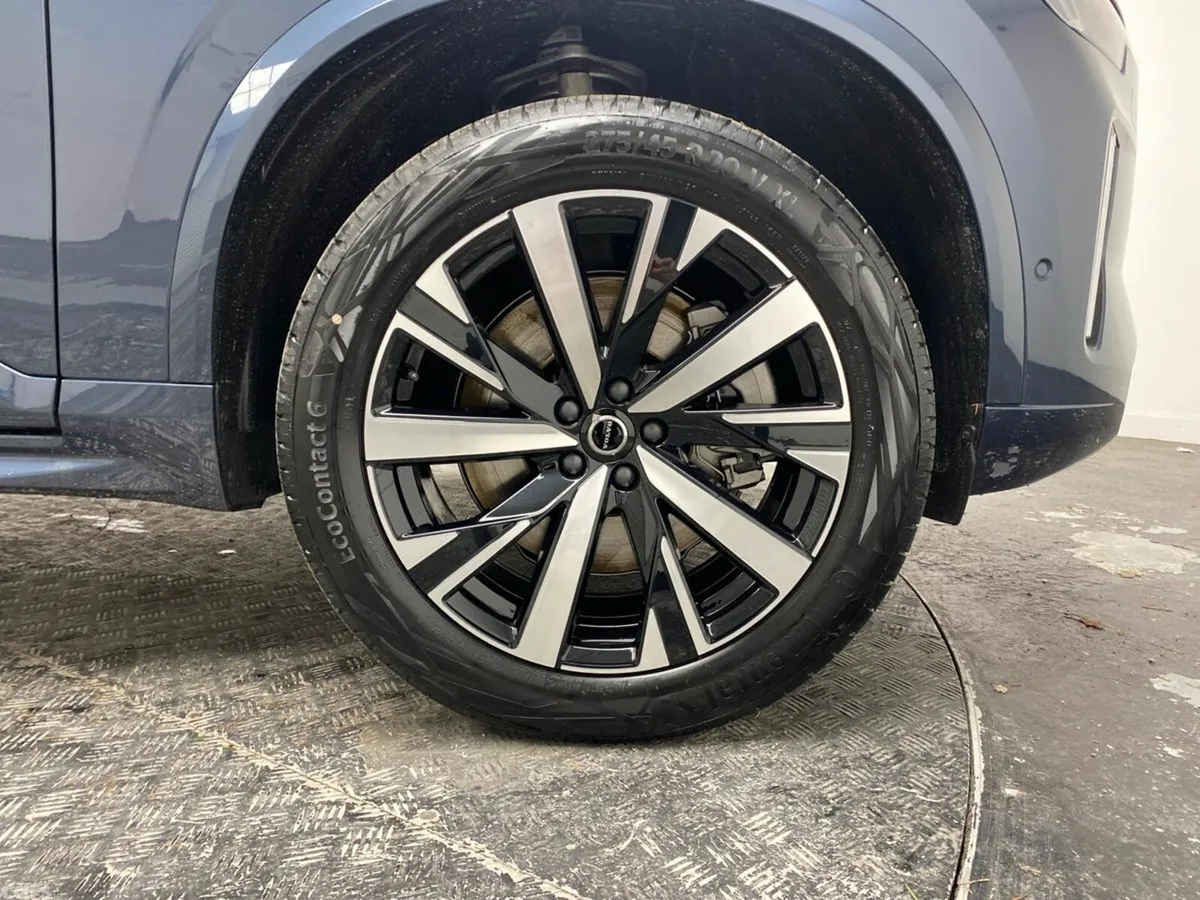Volvo XC90 SUV, Petrol Plug-in Hybrid, 2026, Blue