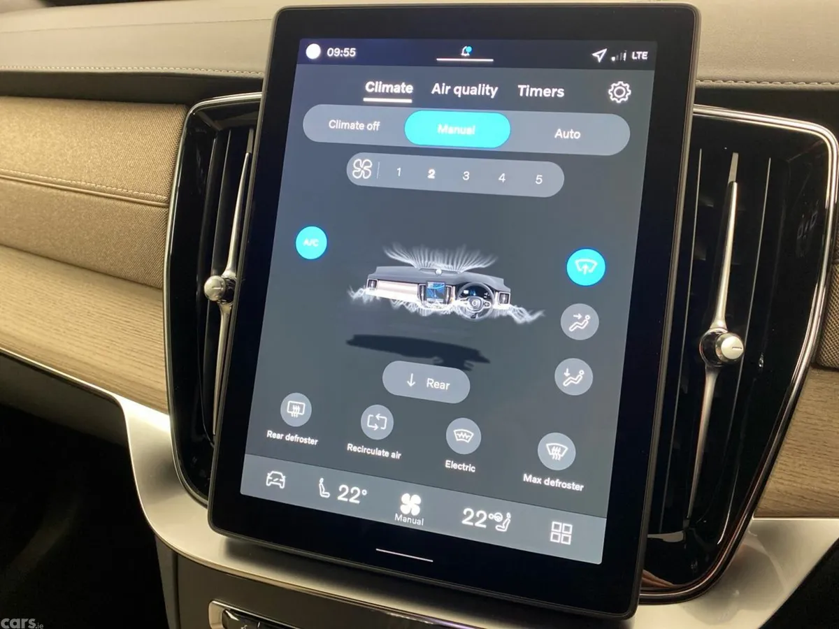 Volvo XC90 SUV, Petrol Plug-in Hybrid, 2026, Blue