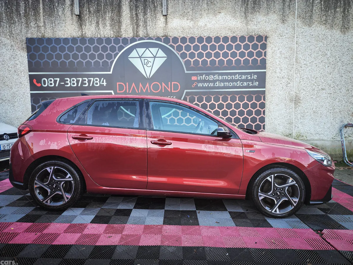 Hyundai i30 Hatchback, Petrol, 2022, Red