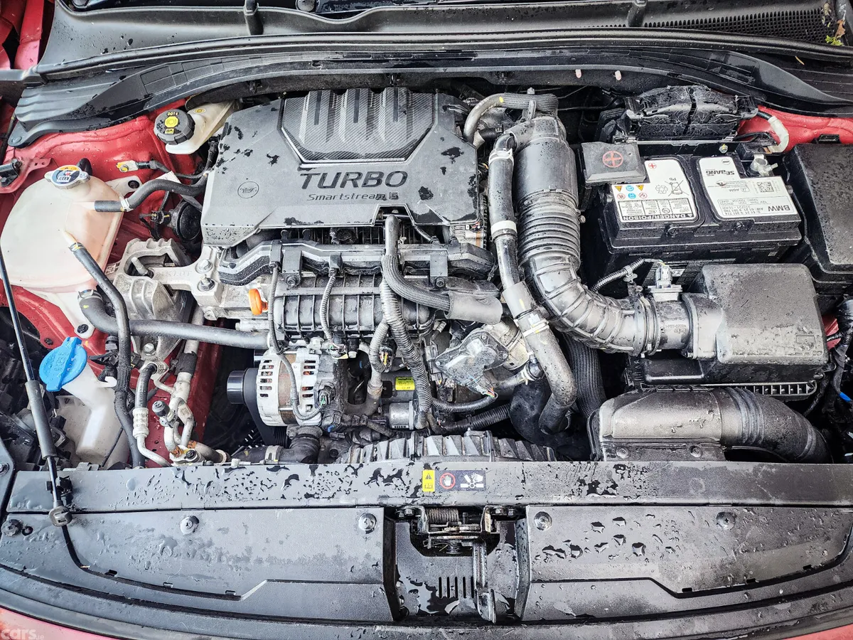 Hyundai i30 Hatchback, Petrol, 2022, Red