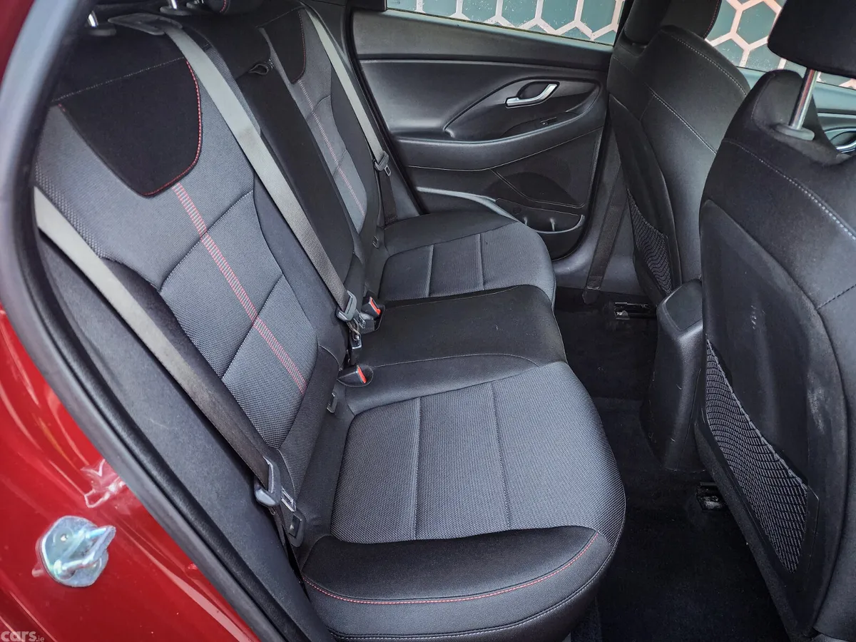 Hyundai i30 Hatchback, Petrol, 2022, Red