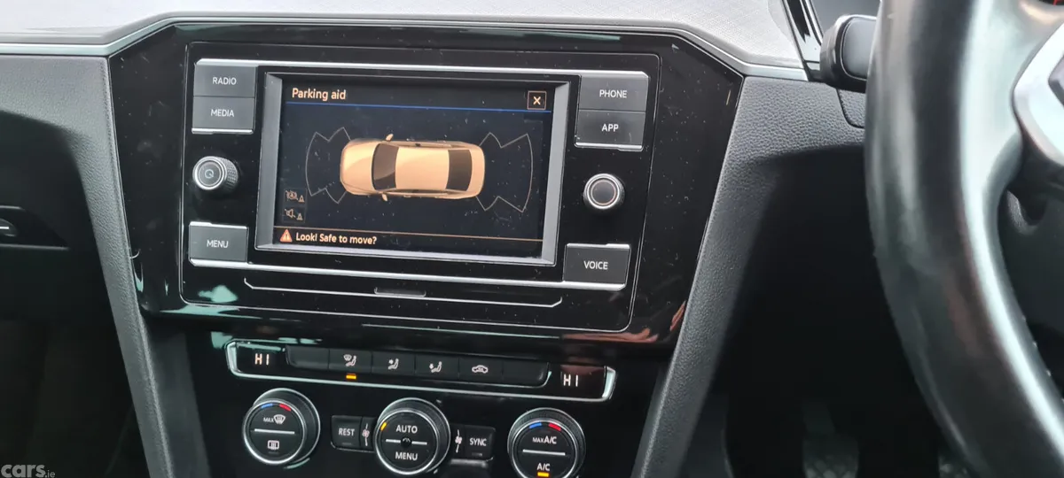 Volkswagen Passat Saloon, Diesel, 2020, Grey