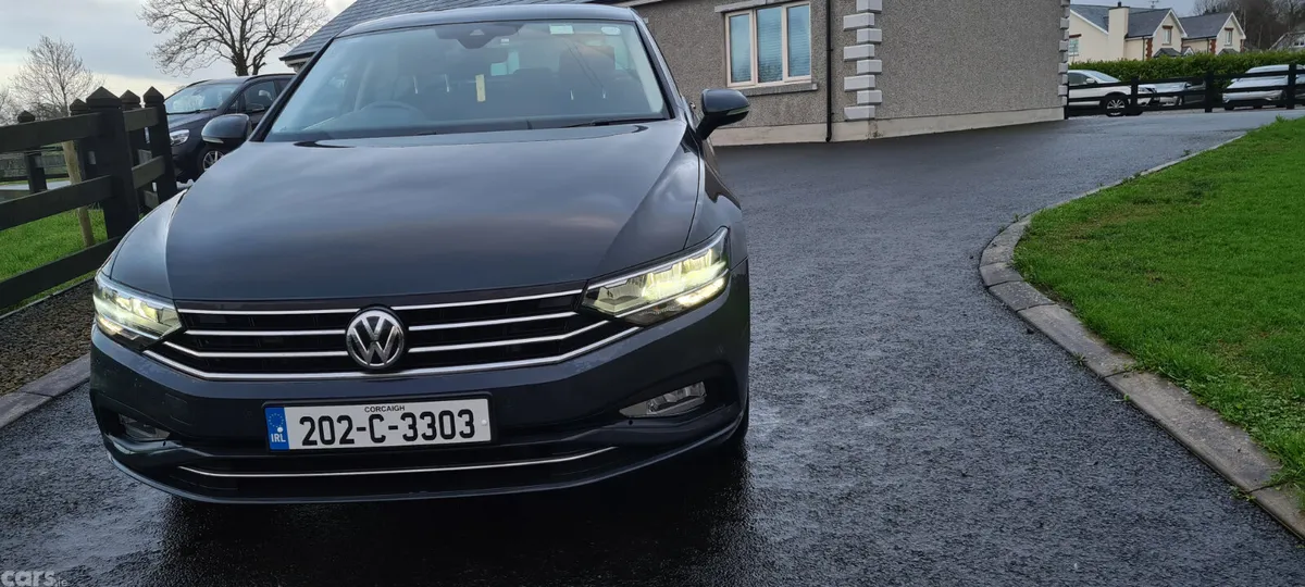 Volkswagen Passat Saloon, Diesel, 2020, Grey
