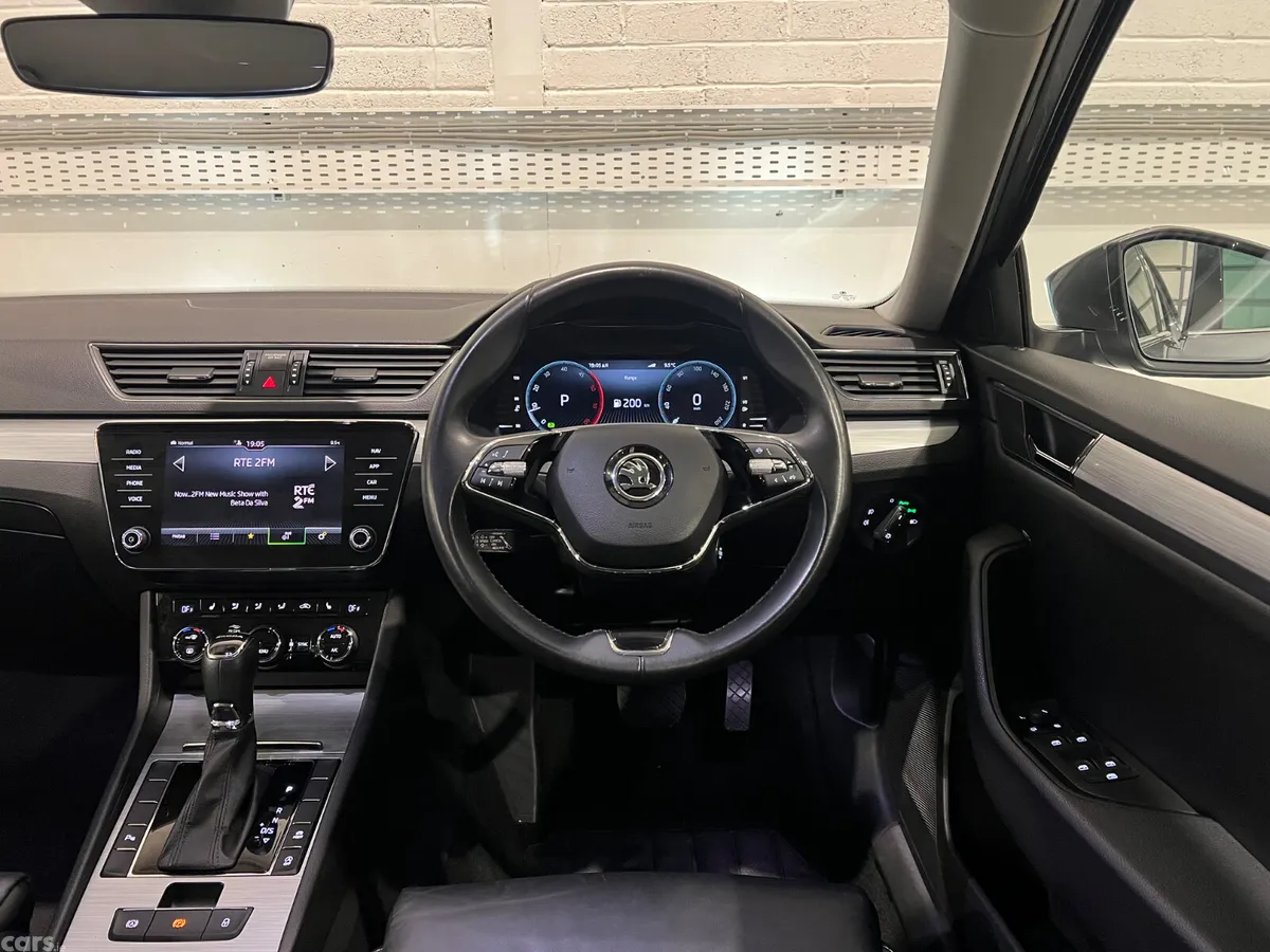 Skoda Superb Hatchback, Diesel, 2024, Grey
