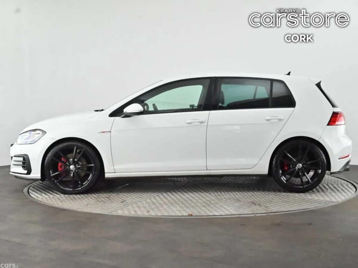 Volkswagen Golf Hatchback, Petrol, 2018, White