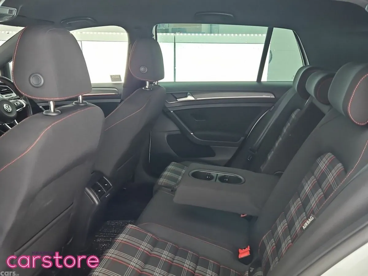 Volkswagen Golf Hatchback, Petrol, 2018, White