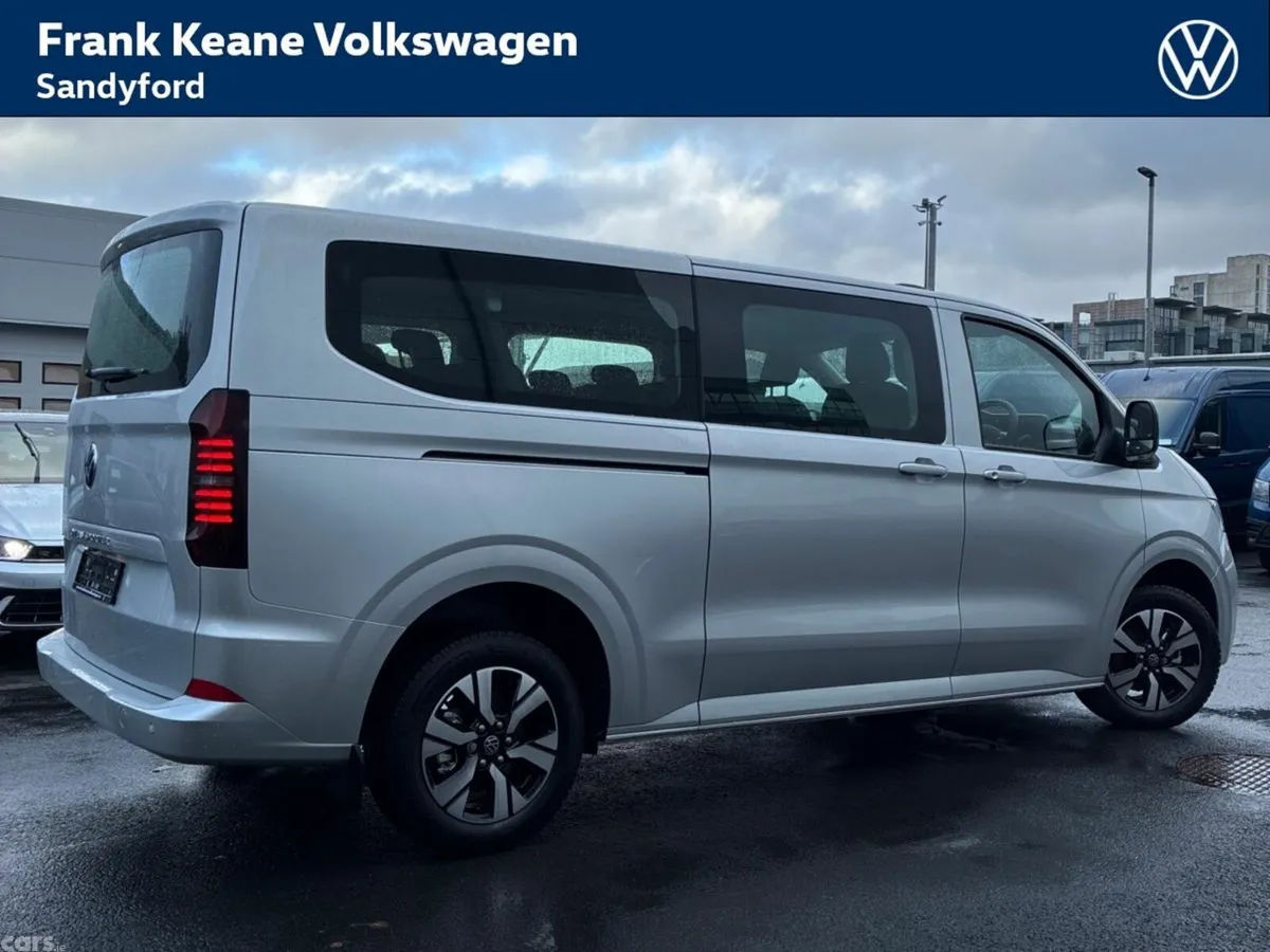 Volkswagen Caravelle MPV, Electric, 2026, Grey