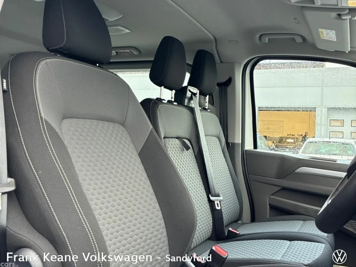 Volkswagen Caravelle MPV, Electric, 2026, Grey