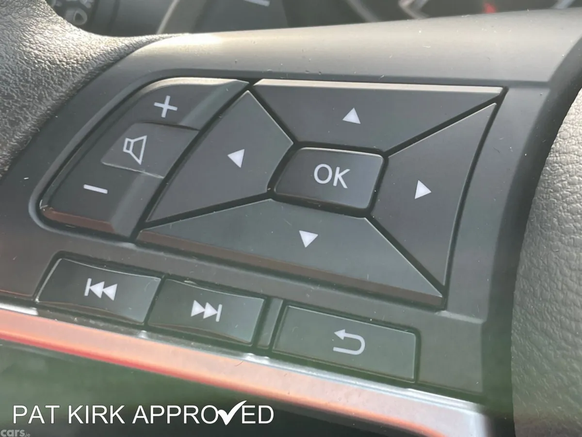 Nissan Juke Hatchback, Petrol, 2020, Silver