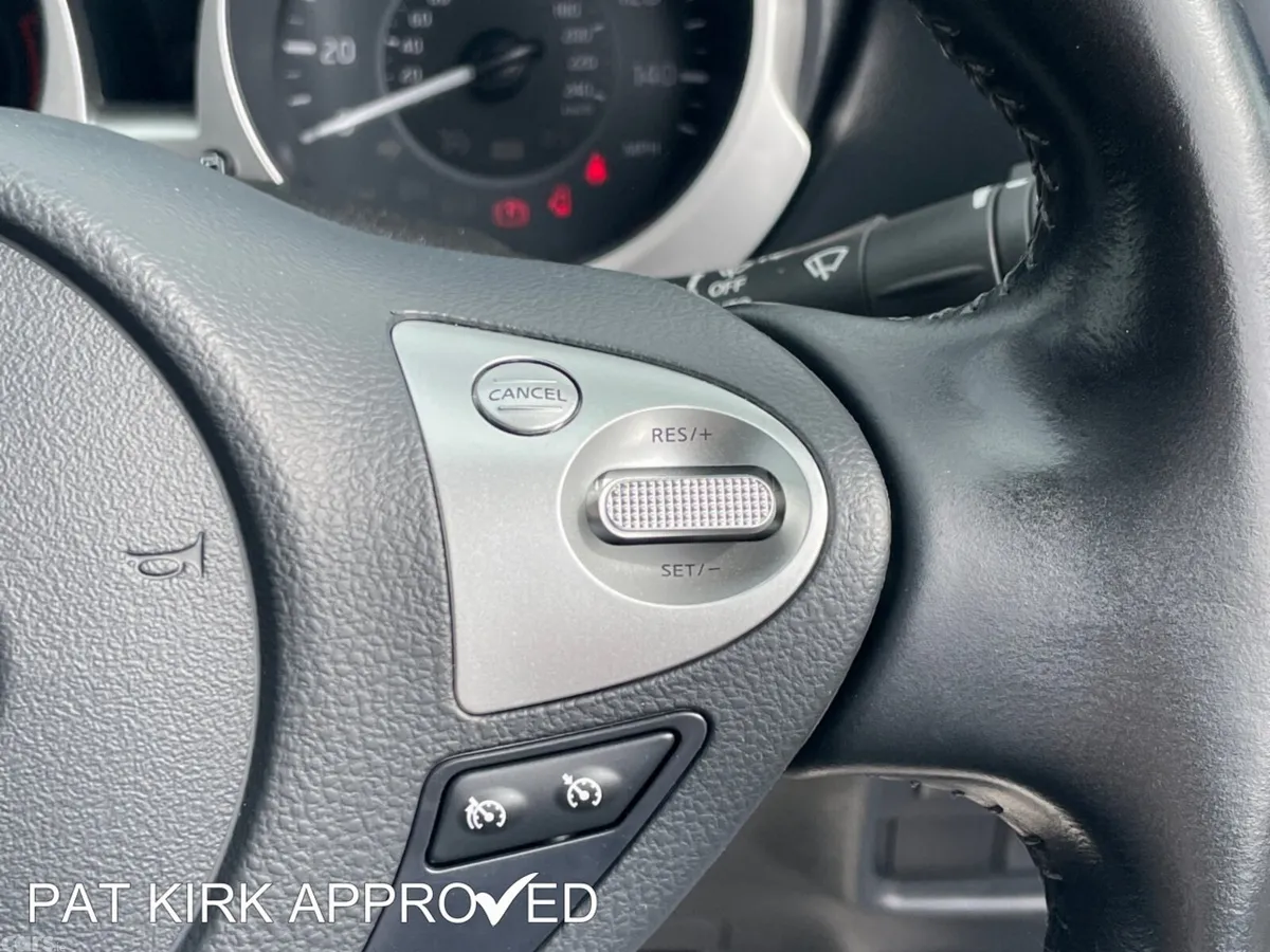 Nissan Juke Hatchback, Petrol, 2019, Blue