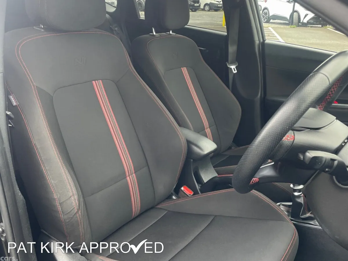 Hyundai i20 Hatchback, Petrol, 2022, Black