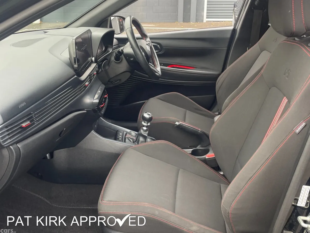 Hyundai i20 Hatchback, Petrol, 2022, Black