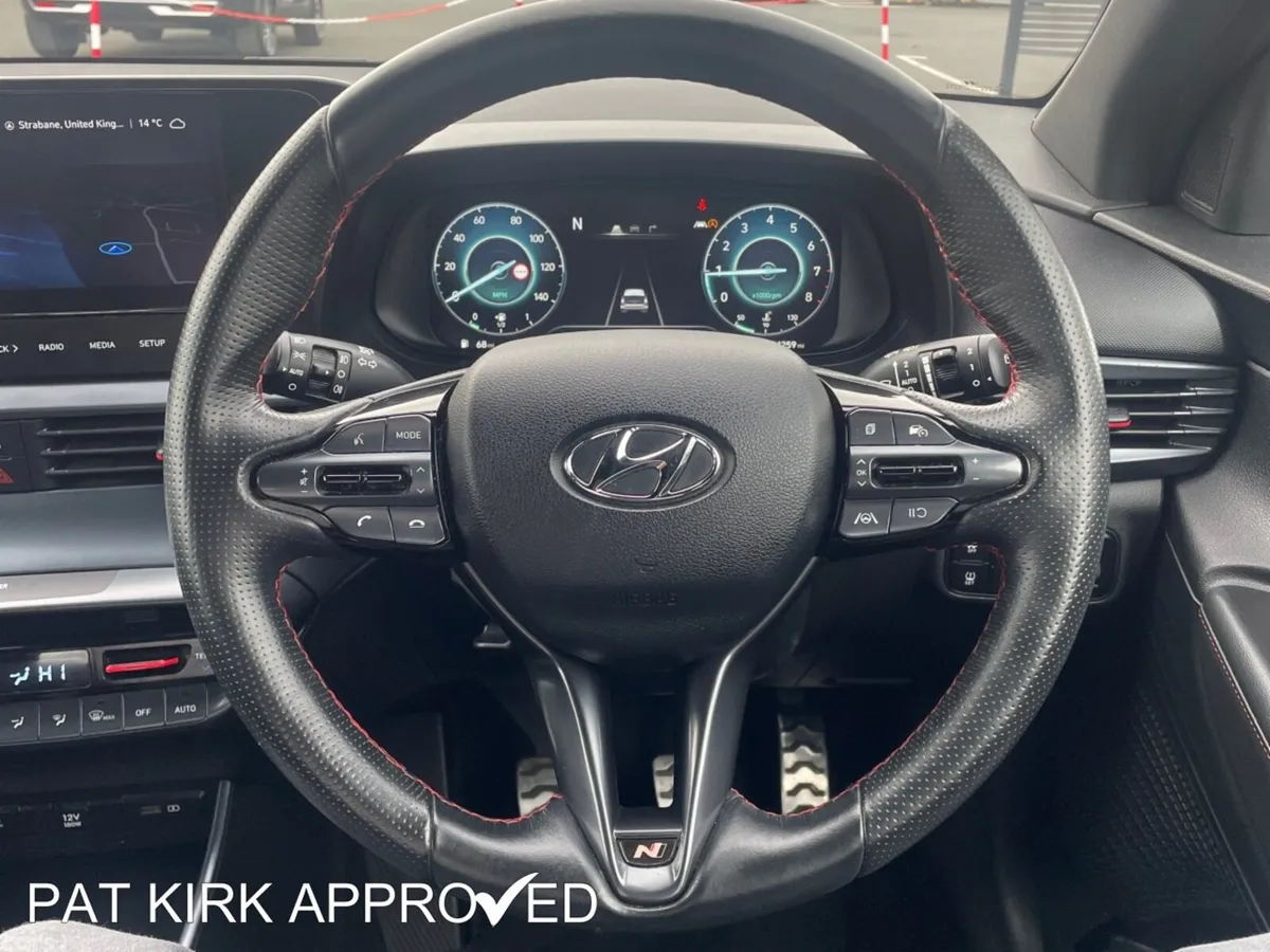 Hyundai i20 Hatchback, Petrol, 2022, Black