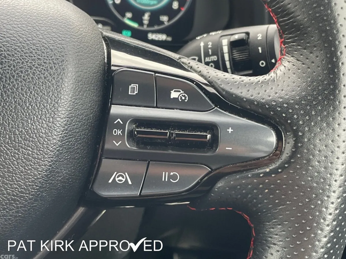 Hyundai i20 Hatchback, Petrol, 2022, Black