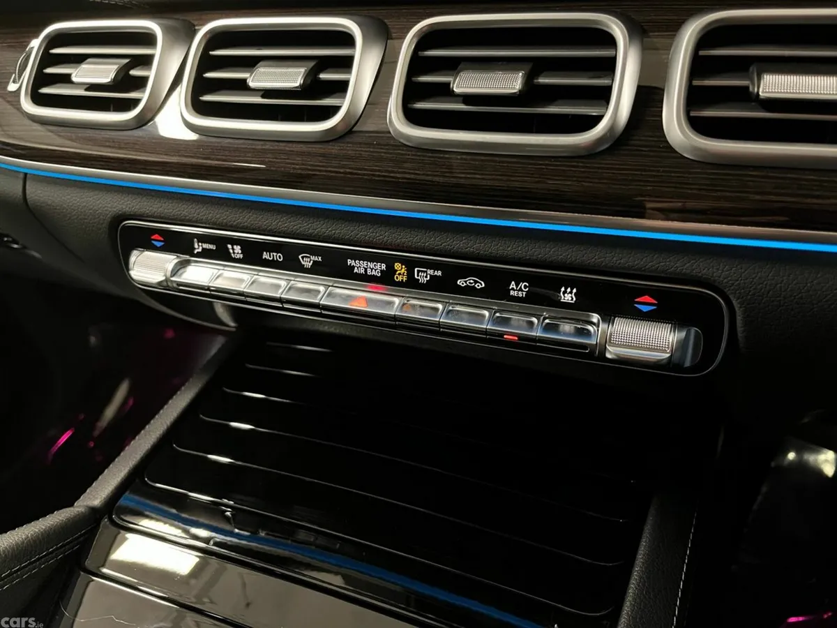 Mercedes-Benz GLE SUV, Diesel Plug-in Hybrid, 2026, Black