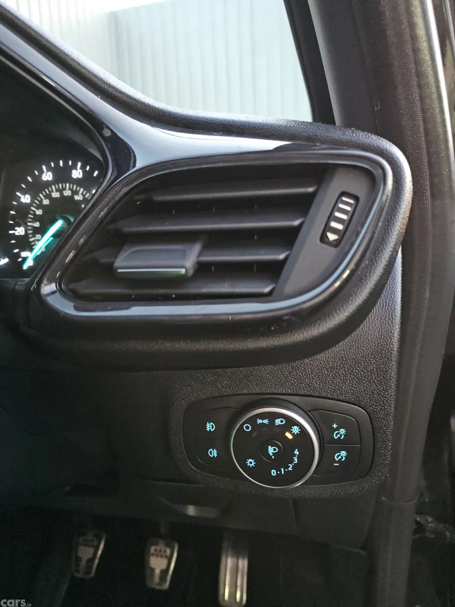 Ford Fiesta Hatchback, Petrol, 2020, Black