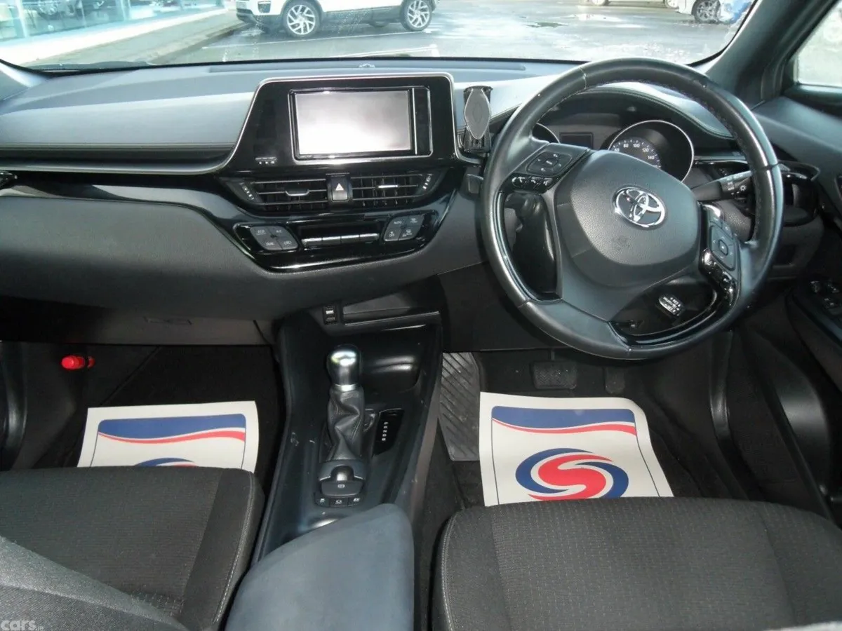 Toyota C-HR SUV, Petrol Hybrid, 2018, White