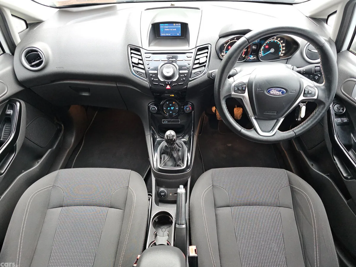 Ford Fiesta Hatchback, Petrol, 2015, White