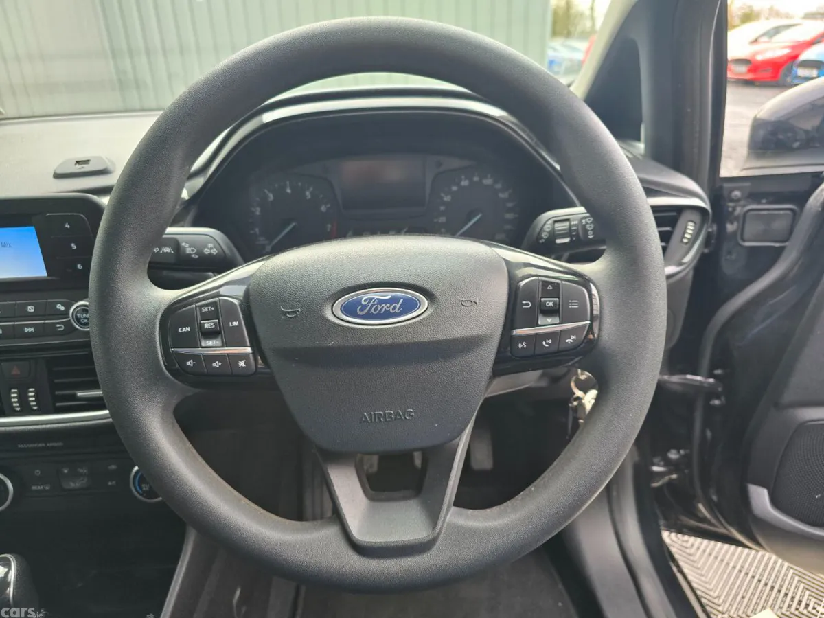 Ford Fiesta Hatchback, Petrol, 2018, Black