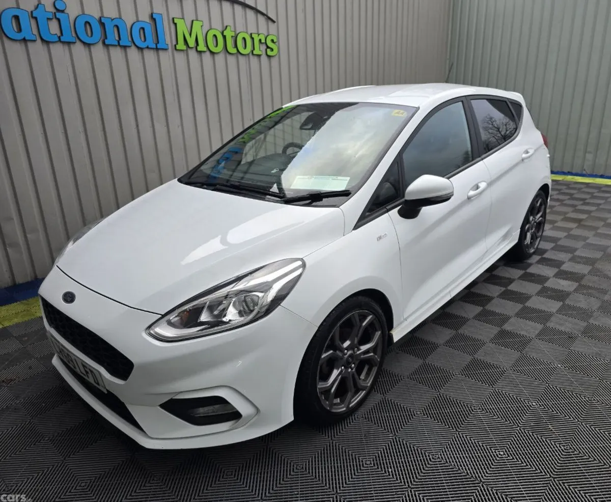 Ford Fiesta Hatchback, Petrol, 2019, White