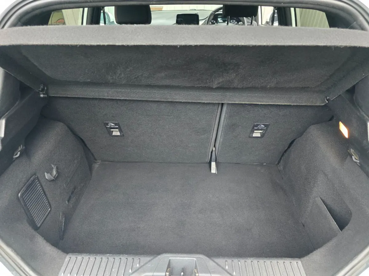 Ford Fiesta Hatchback, Petrol, 2019, White