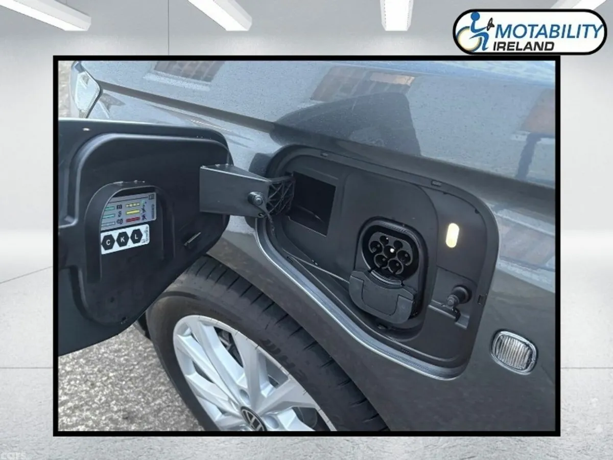 Volkswagen Caddy Maxi Life MPV, Petrol Plug-in Hybrid, 2026, Grey