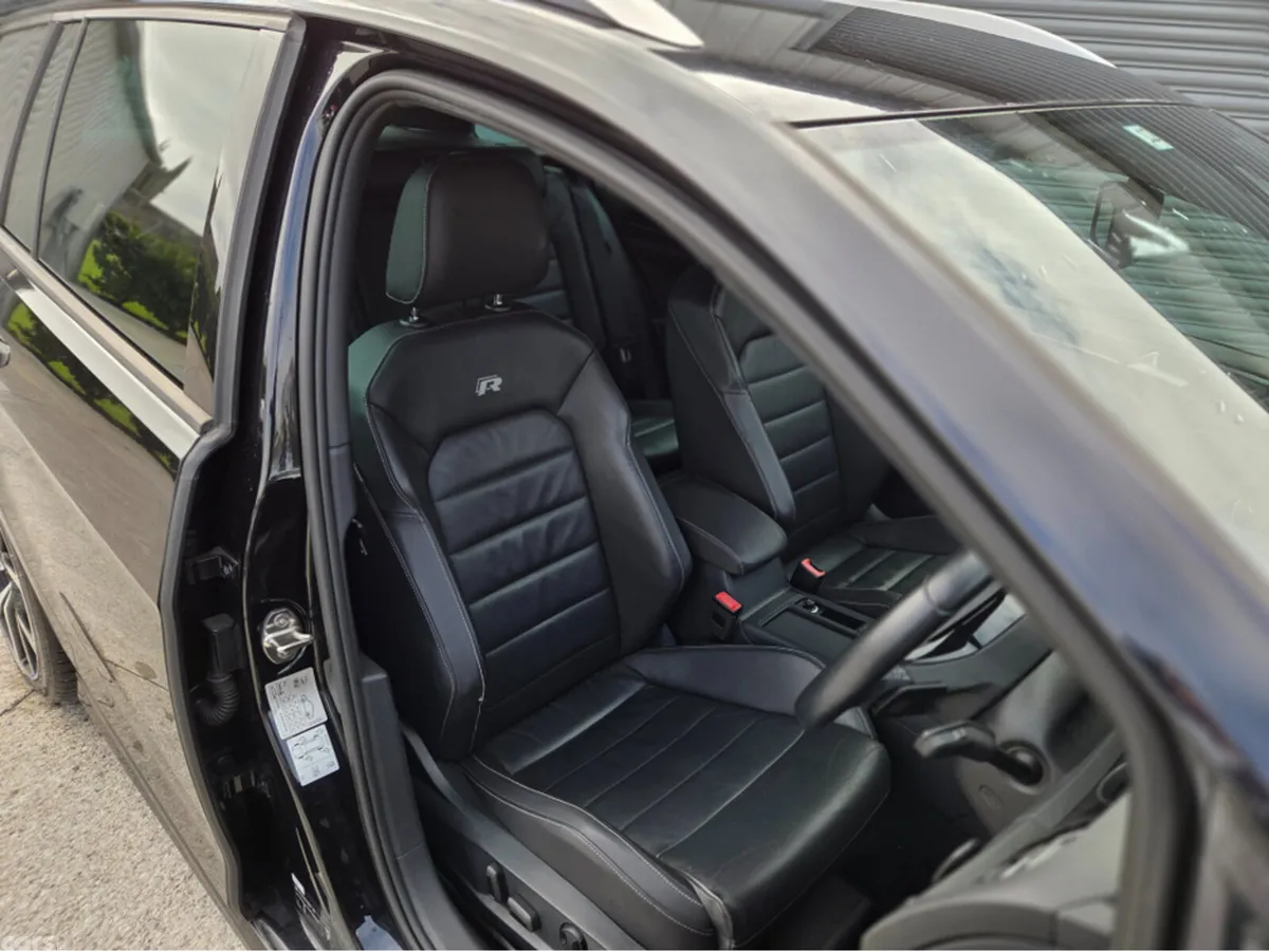 Volkswagen Golf Estate, Petrol, 2015, Black