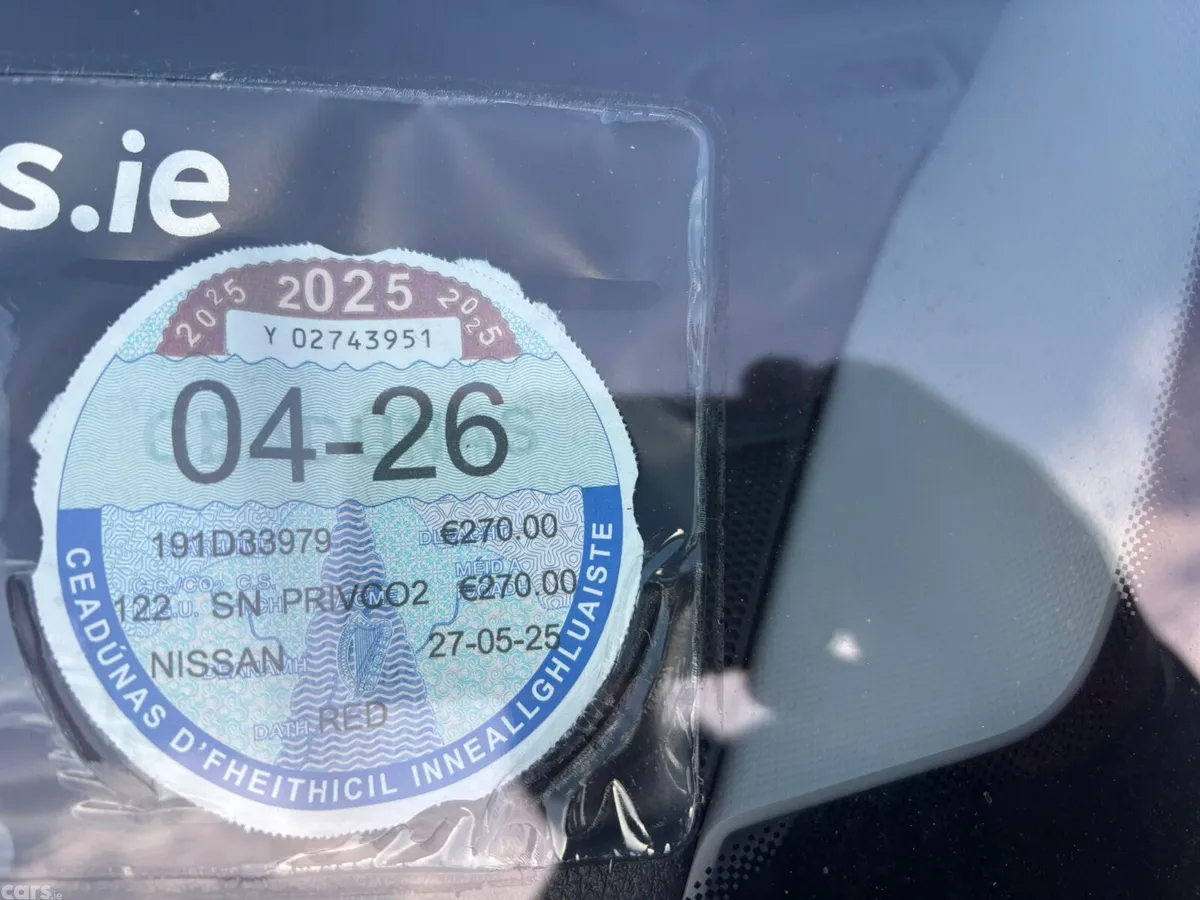 Nissan Qashqai MPV, Petrol, 2019, Red