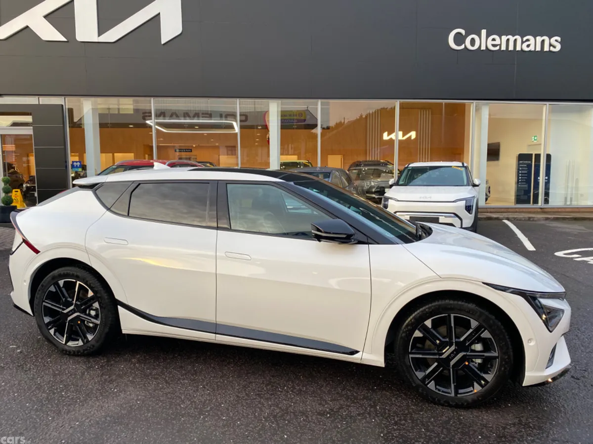Kia EV6 Estate, Electric, 2026, White