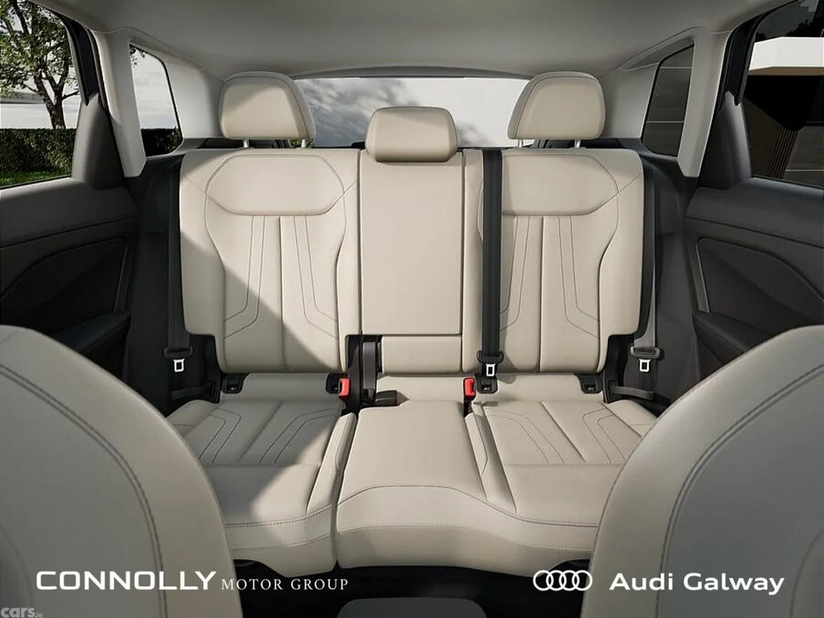 Audi Q3 SUV, Petrol, 2027, Blue