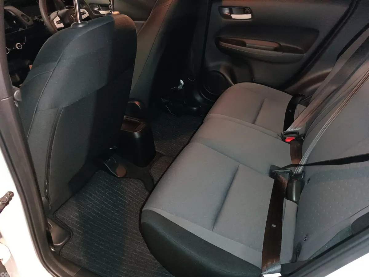 Honda Fit Hatchback, Petrol, 2020, White