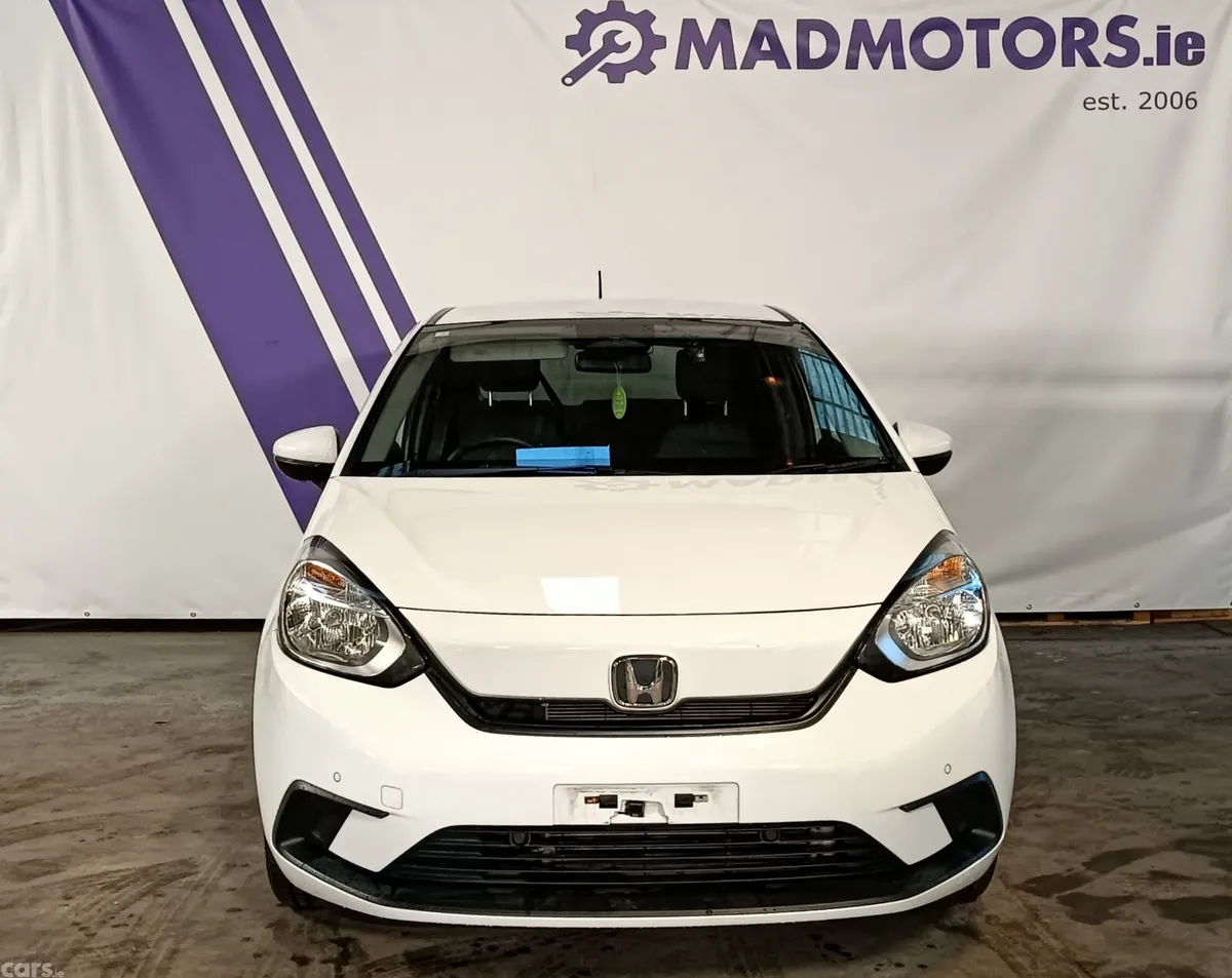Honda Fit Hatchback, Petrol, 2020, White