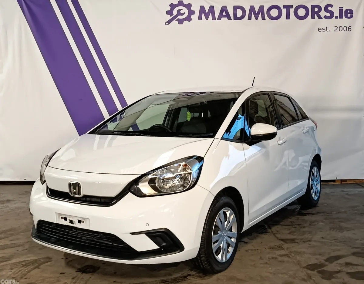 Honda Fit Hatchback, Petrol, 2020, White