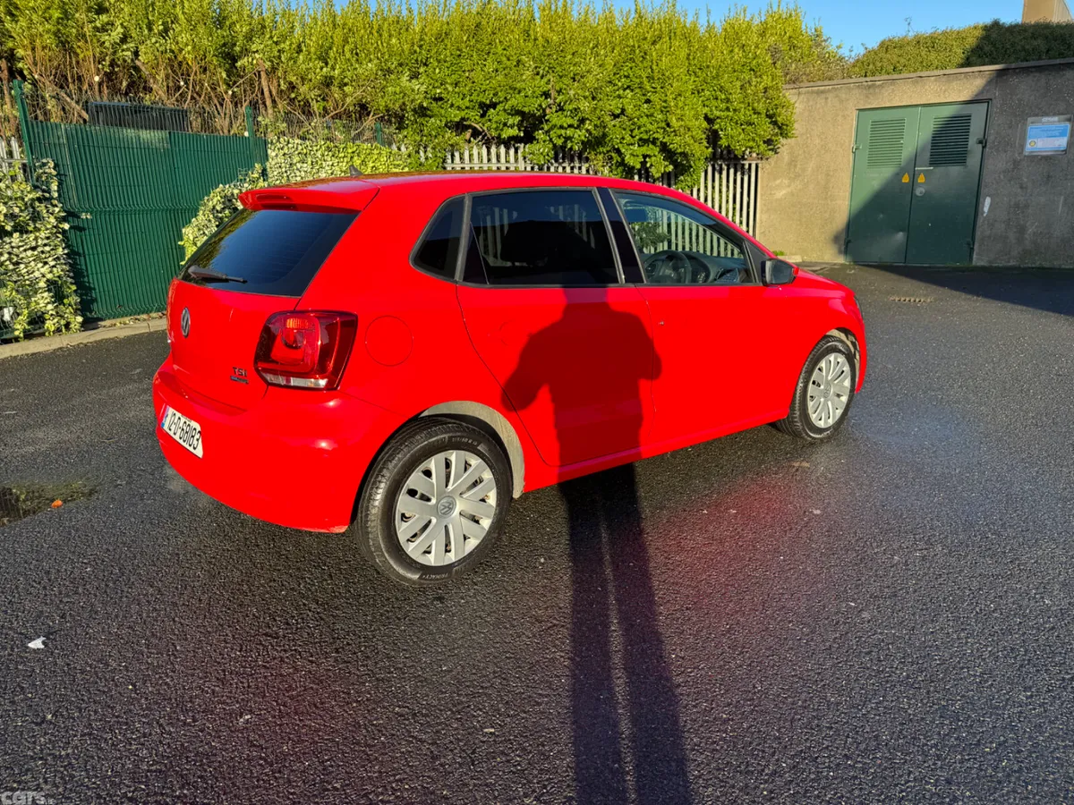 Volkswagen Polo Hatchback, Petrol, 2012, Red