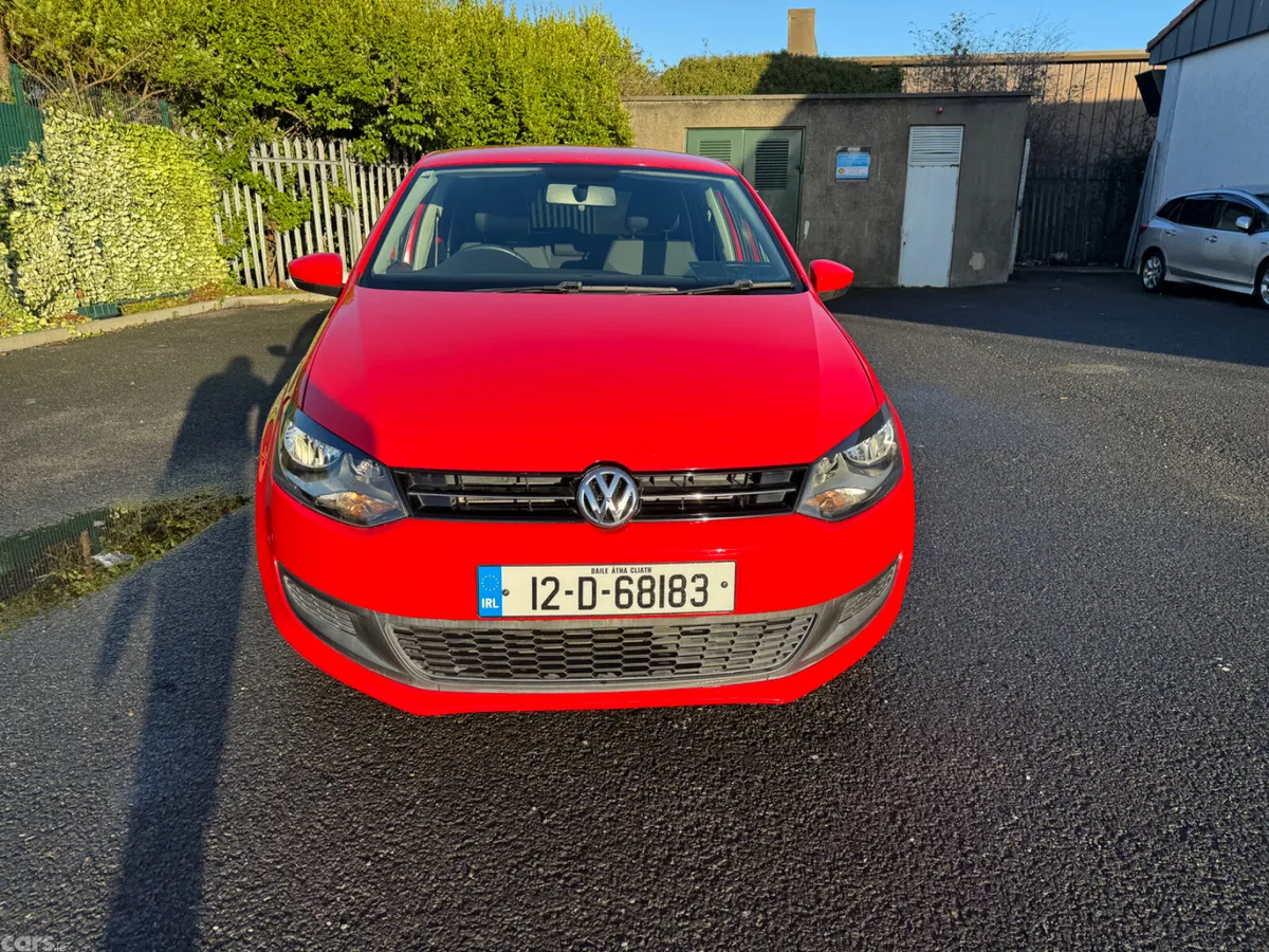 Volkswagen Polo Hatchback, Petrol, 2012, Red