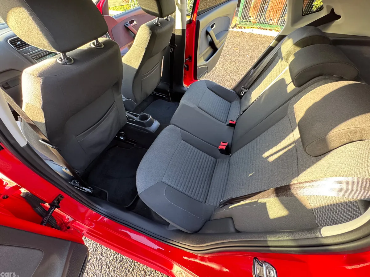 Volkswagen Polo Hatchback, Petrol, 2012, Red