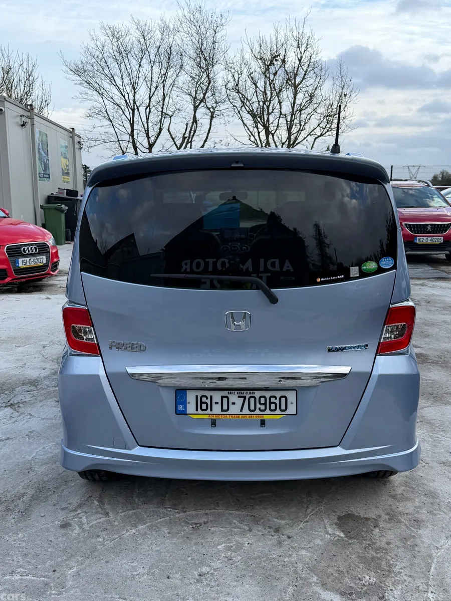Honda Freed MPV, Petrol Hybrid, 2016, Blue
