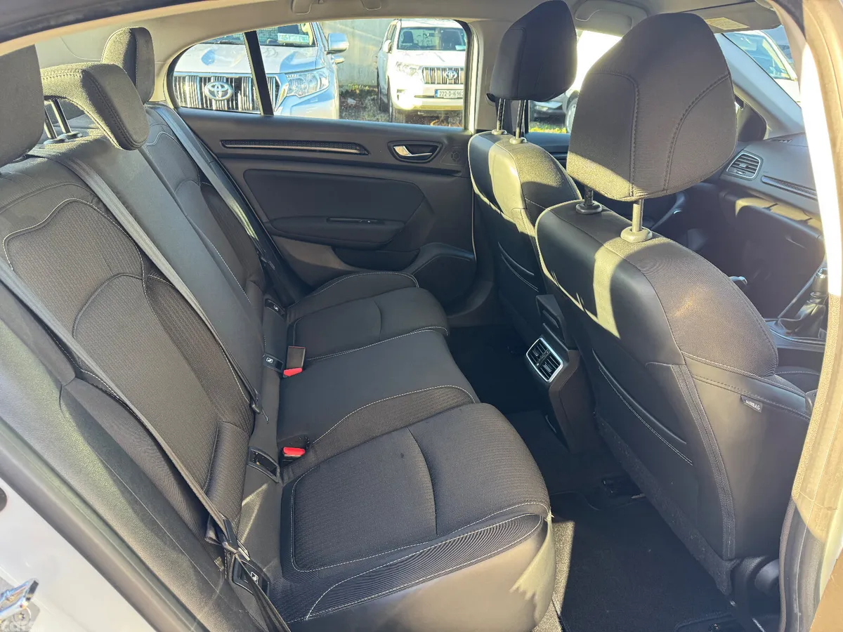Renault Megane Saloon, Petrol, 2019, White