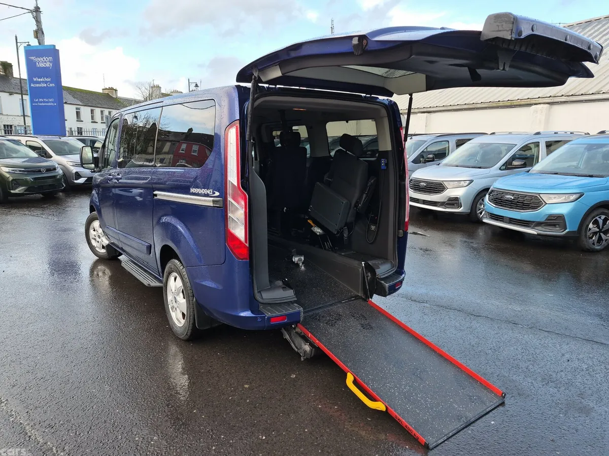 Ford Tourneo MPV, Diesel, 2018, Blue