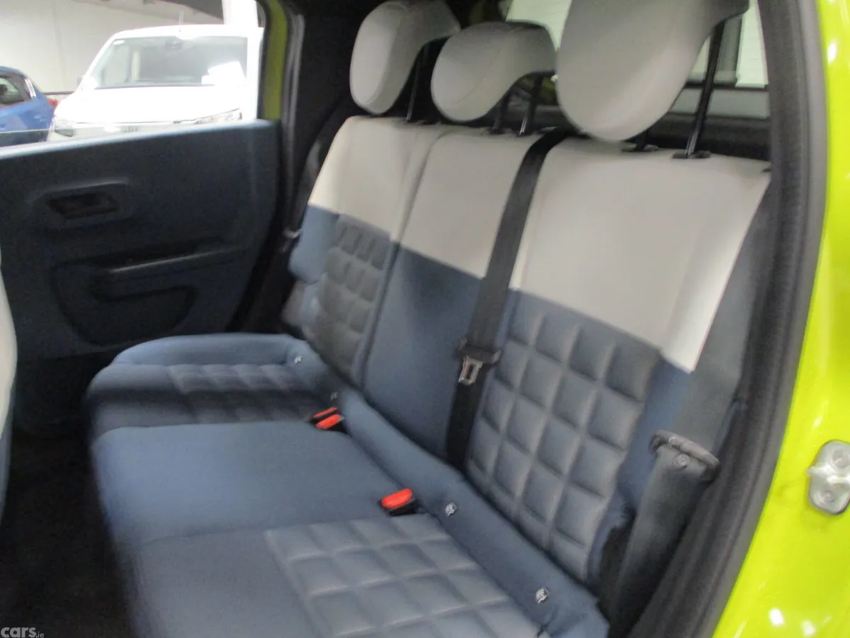 Fiat Grande Panda Hatchback, Petrol Hybrid, 2026, Yellow