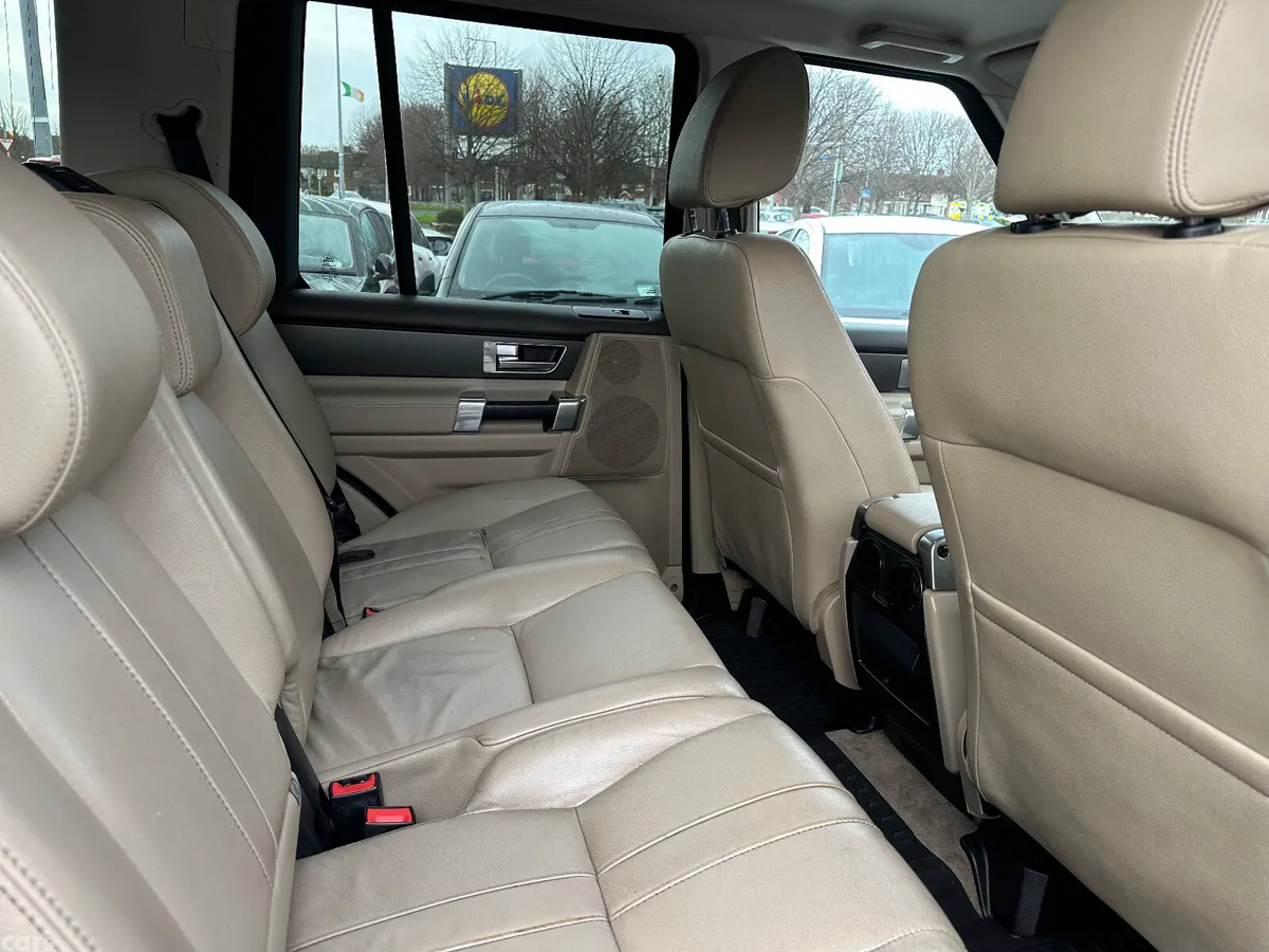Land Rover Discovery SUV, Diesel, 2015, Blue