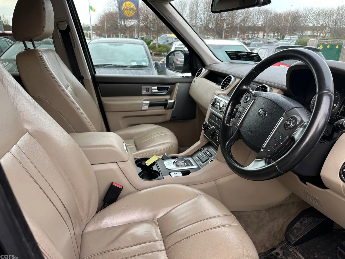 Land Rover Discovery SUV, Diesel, 2015, Blue