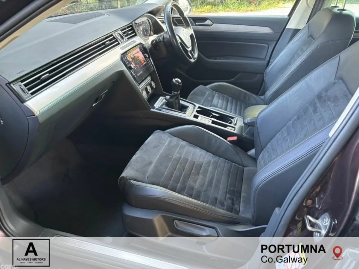 Volkswagen Passat Saloon, Diesel, 2017, Red