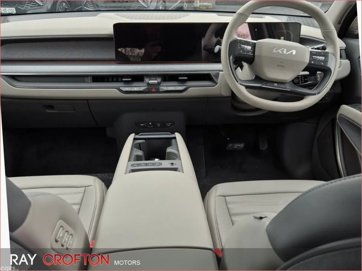 Kia EV9 SUV, Electric, 2026, Silver