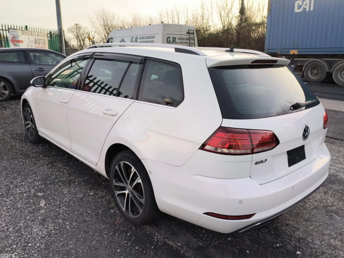 Volkswagen Golf Estate, Petrol, 2019, White