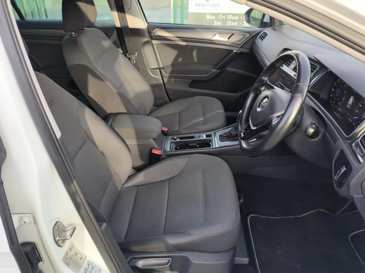 Volkswagen Golf Estate, Petrol, 2019, White