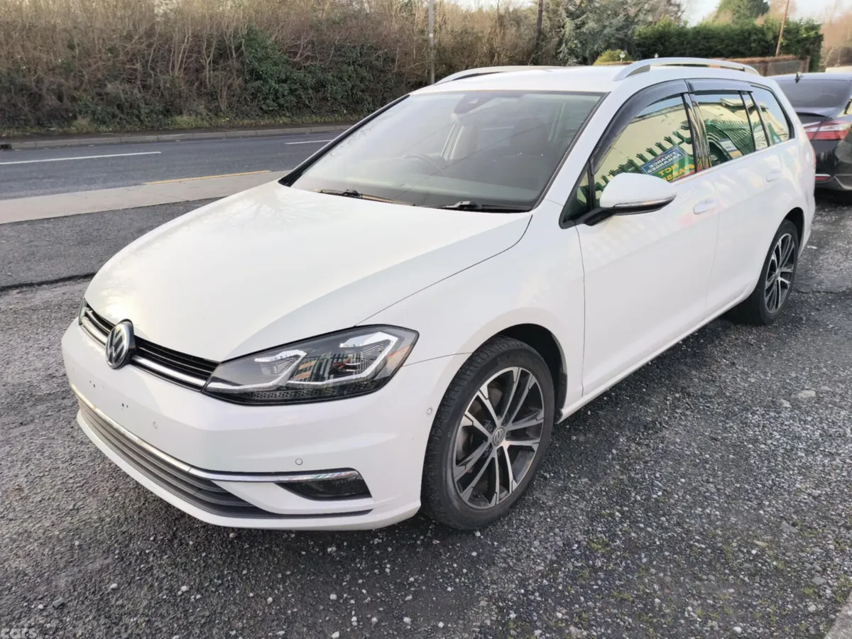 Volkswagen Golf Estate, Petrol, 2019, White