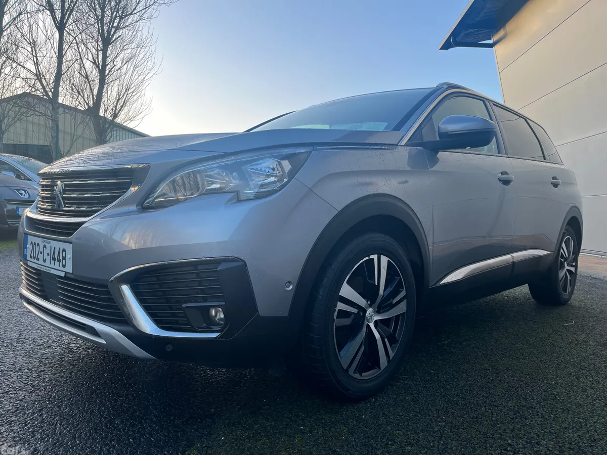 Peugeot 5008 MPV, Diesel, 2020, Grey