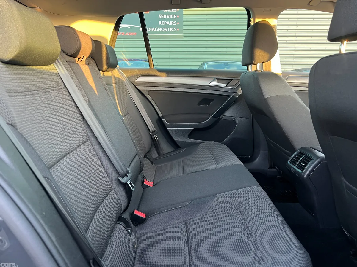 Volkswagen Golf Hatchback, Diesel, 2019, Grey