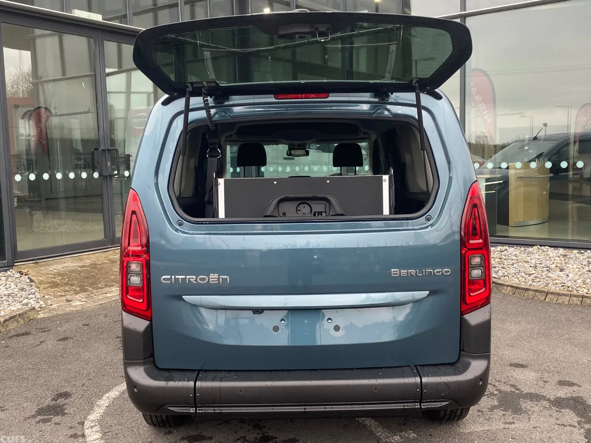 Citroen Berlingo Multispace MPV, Diesel, 2026, Blue